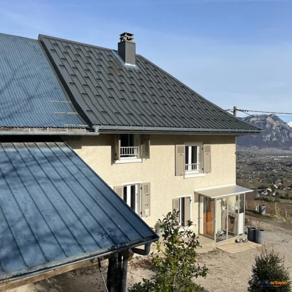 Couverture Savoyarde — réalisation Charpente, couverture et étanchéité à Barby — photo 1 — Eurêkartisan