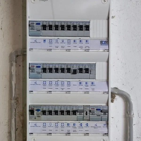 EDR Solutions — réalisation Bornes de recharge et mobilité électrique à Villers-sur-Bar — photo 1 — Eurêkartisan