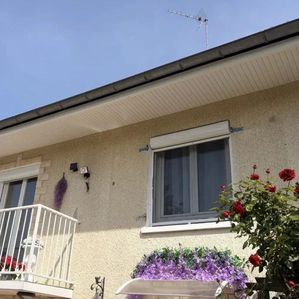 JuraToit — réalisation Charpente, couverture et étanchéité à Montmorot — photo 8 — Eurêkartisan