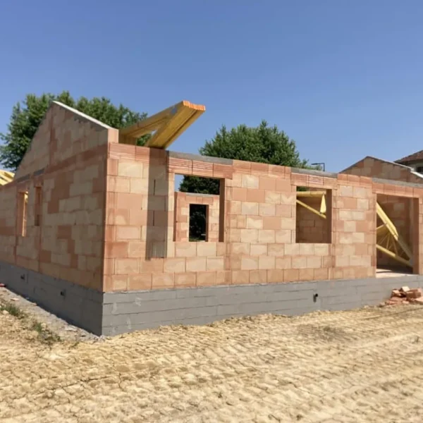 Les Maisons Raschitelli — réalisation Construction et rénovation générale à Attignat — photo 9 — Eurêkartisan