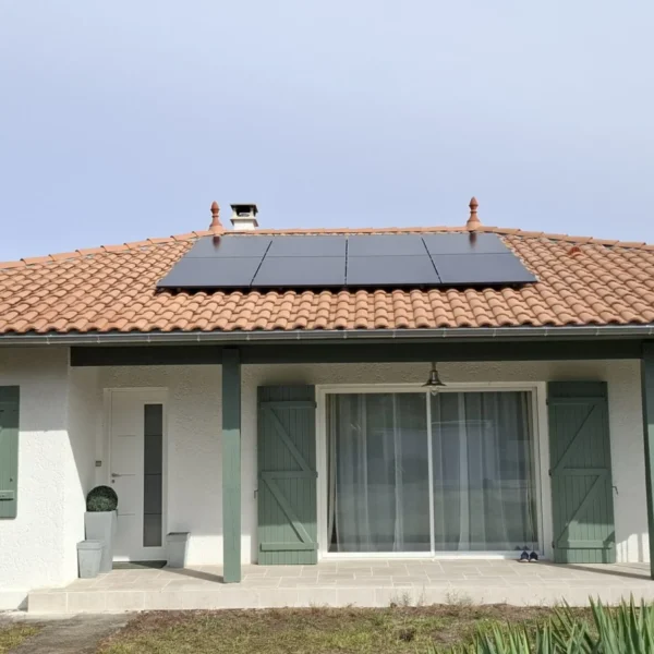 Soleil Aquitain — réalisation Bornes de recharge et mobilité électrique à Mios — photo 1 — Eurêkartisan