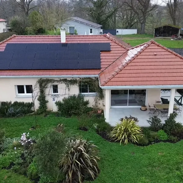 Soleil Aquitain — réalisation Bornes de recharge et mobilité électrique à Mios — photo 3 — Eurêkartisan
