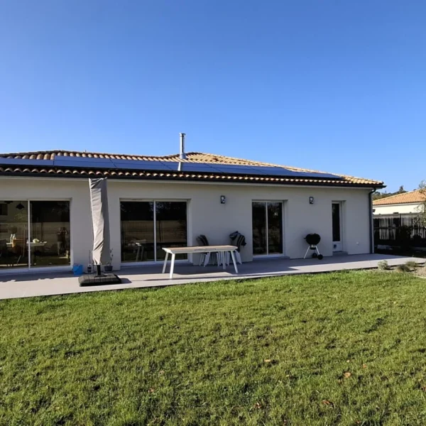 Soleil Aquitain — réalisation Bornes de recharge et mobilité électrique à Mios — photo 4 — Eurêkartisan